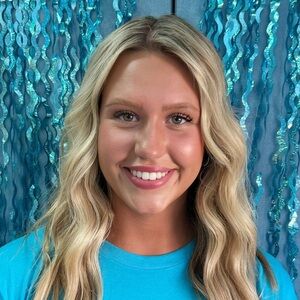 Meet your Posher, Deborah